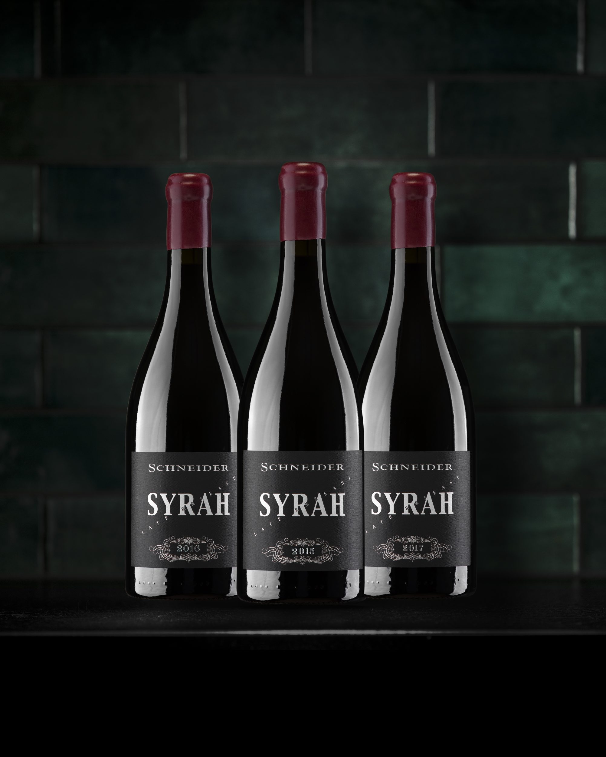 markus-schneider-syrah-vertikale-rotwein-paket-3er-kiste image 1