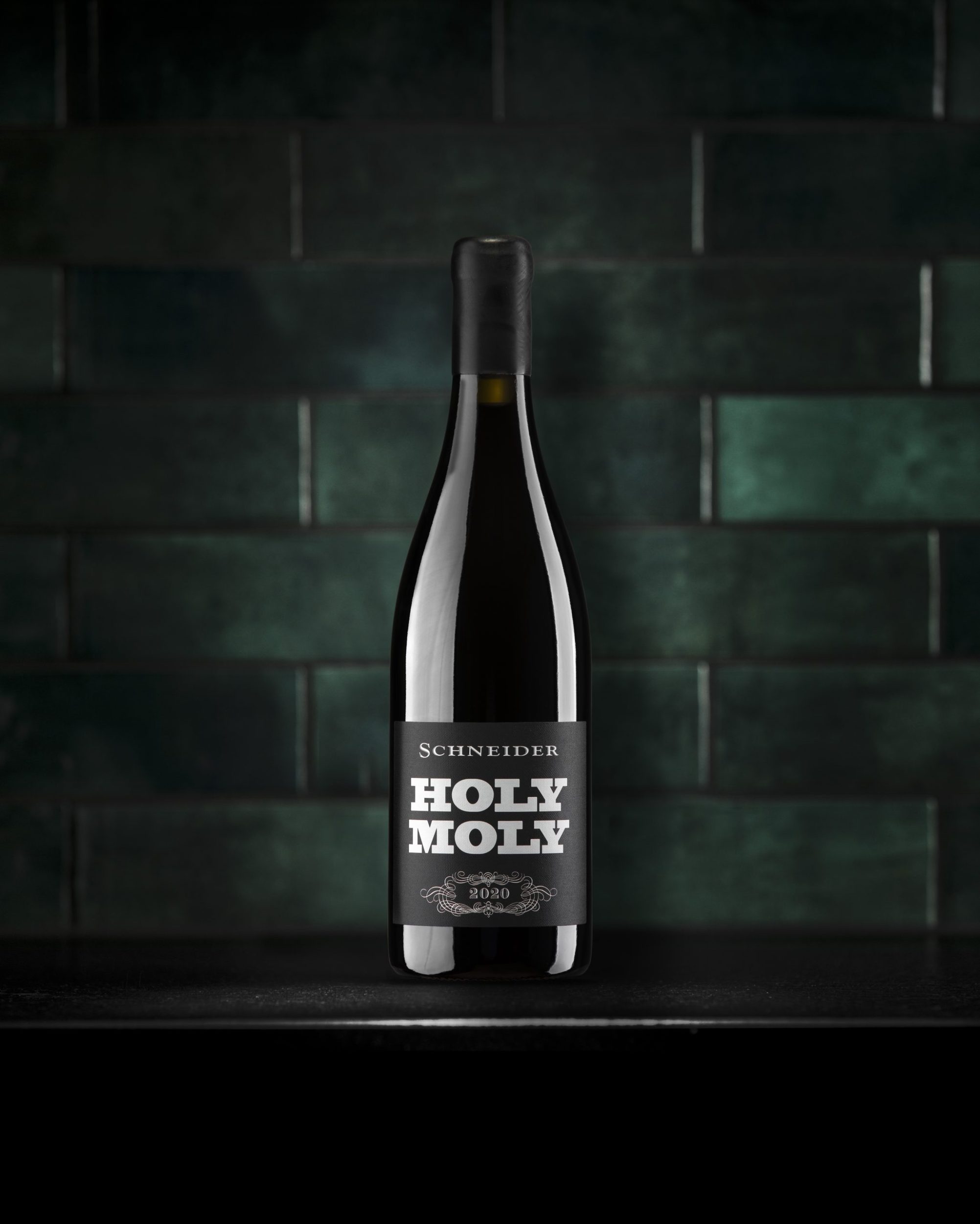 markus-schneider-holy-moly-2020-rotwein-syrah image 1
